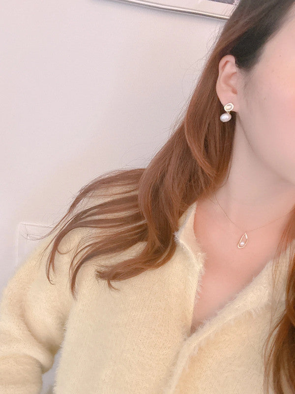 Soul Mate & 925 Silver post natural pearl earrings