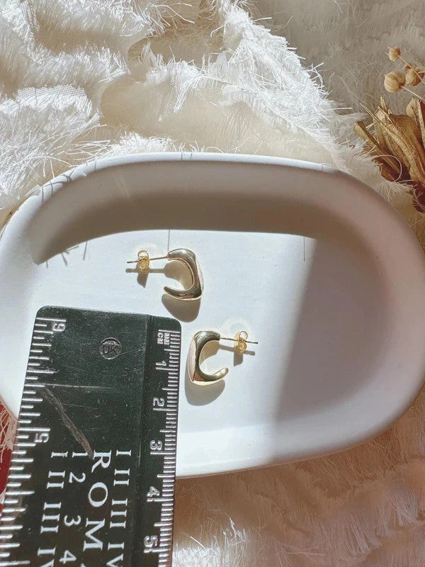 Soul Mate & 925 Silver post cream color earrings