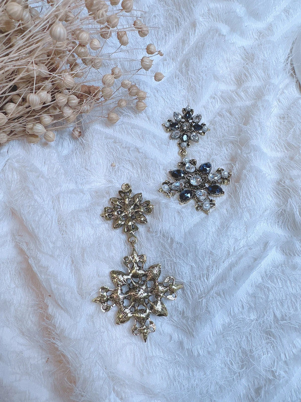 Soul Mate & Big navy snow earrings