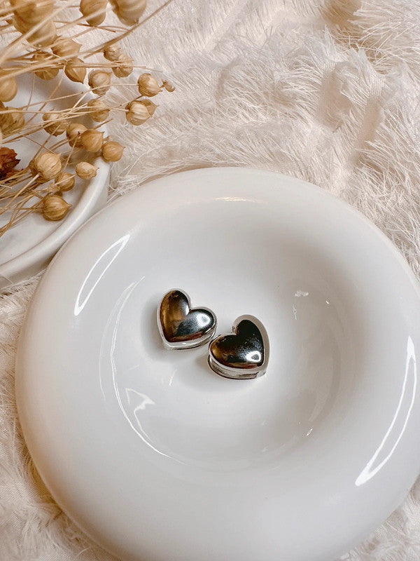 Soul Mate & 925 Silver post heart shaped earrings