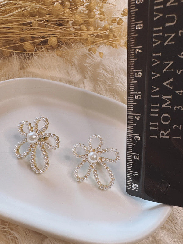 Soul Mate & flower pearl earrings