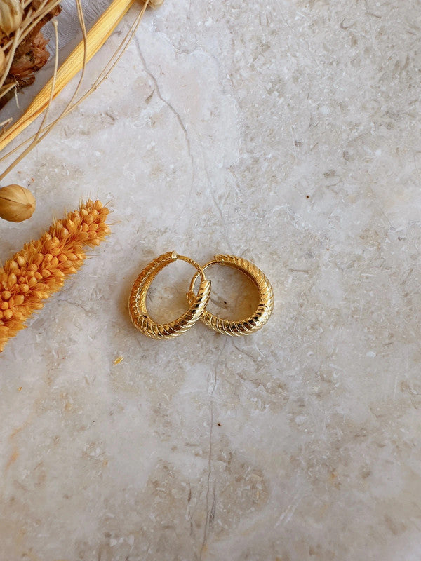 Soul Mate & 925 Silver post hoop earrings
