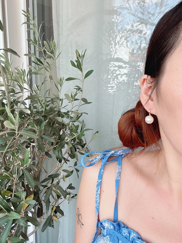 Soul Mate & 925 Silver post white and gold color earrings