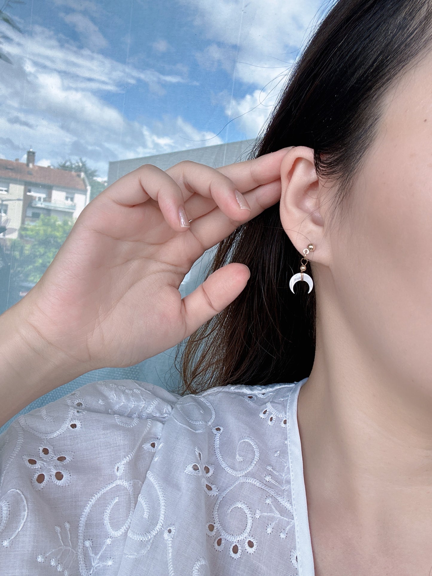 925 Silver post natural shell new moon earrings