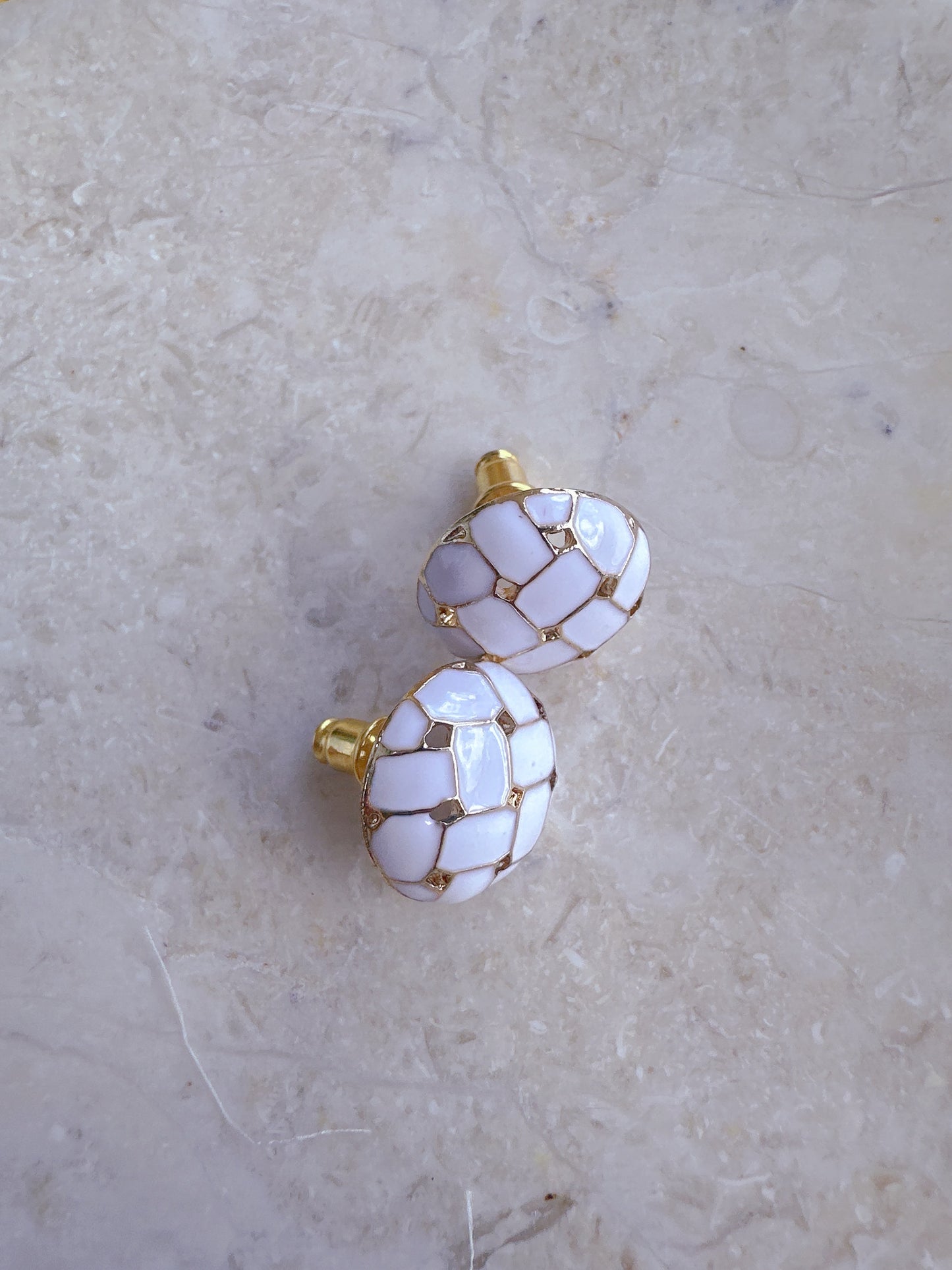 925 Silver post enamel white earrings