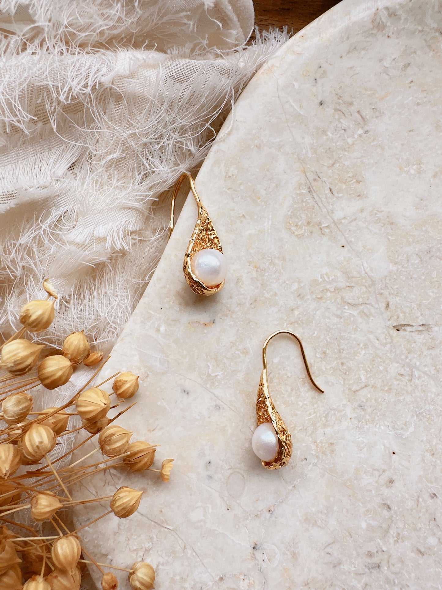 Soul Mate & 18k gold plated natural pearl