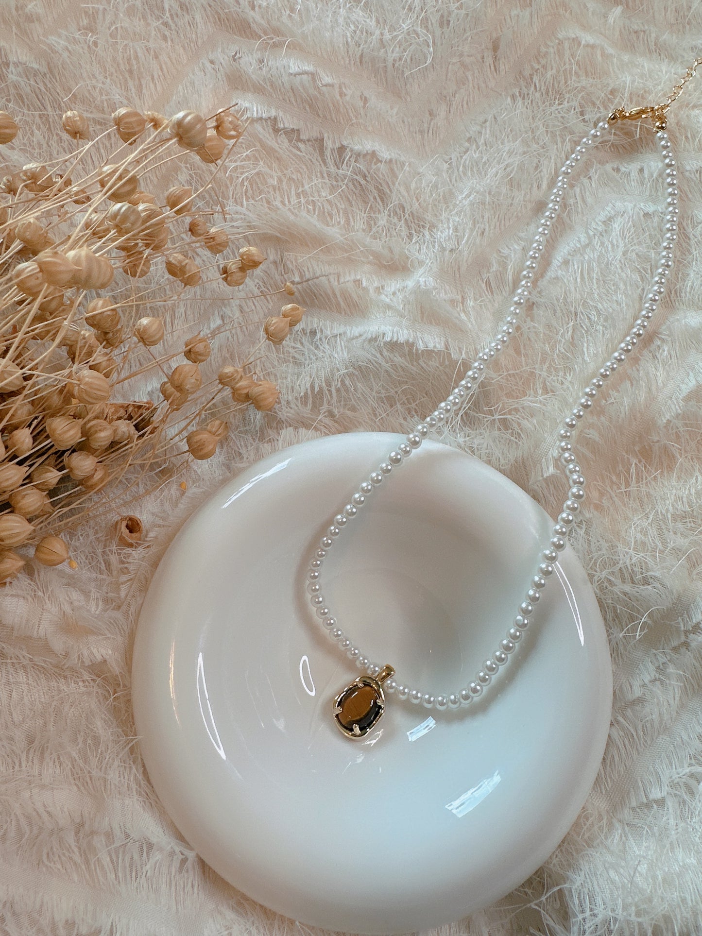 Soul Mate & Vintage style pearl brown stone necklace