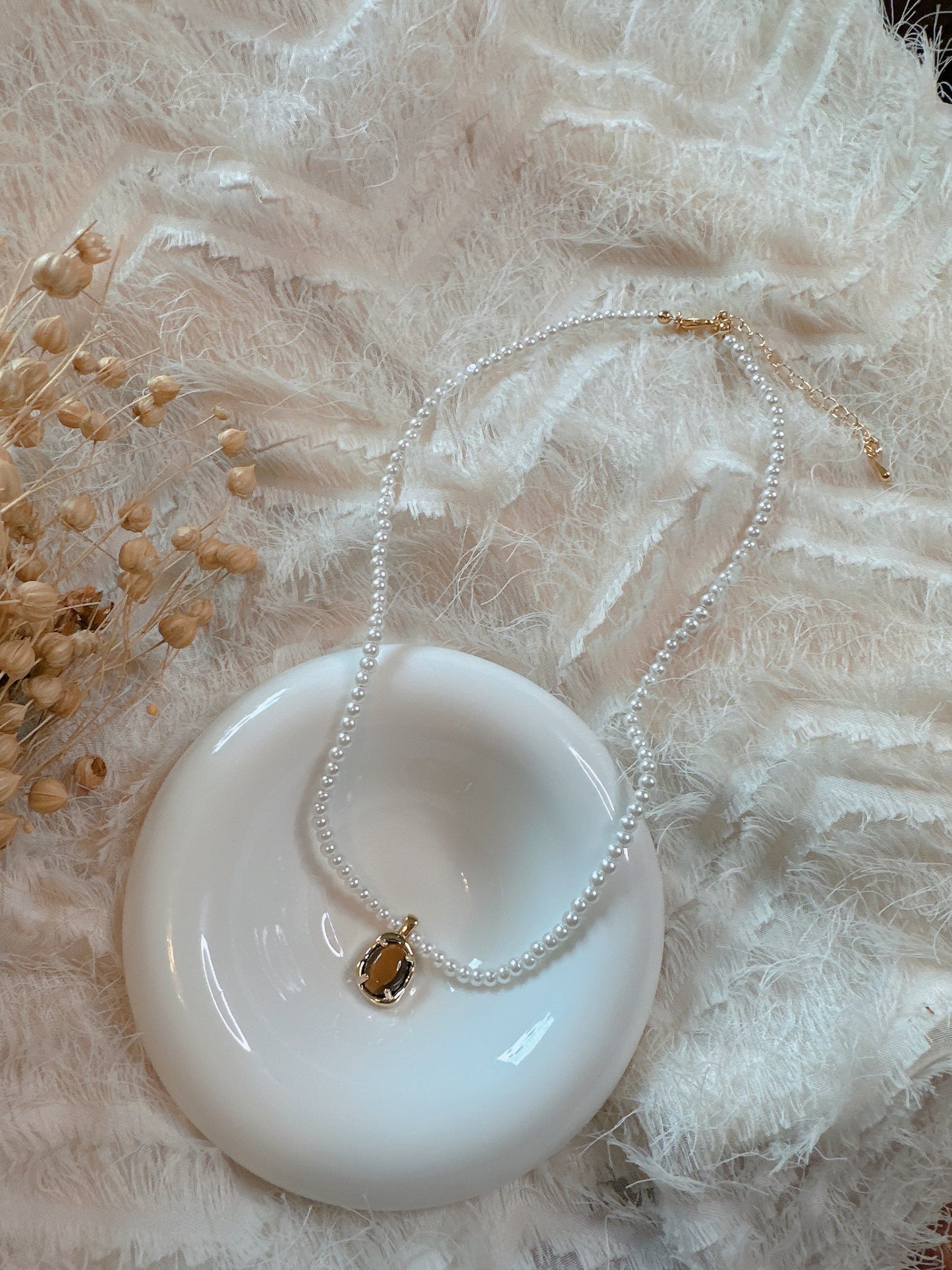 Soul Mate & Vintage style pearl brown stone necklace