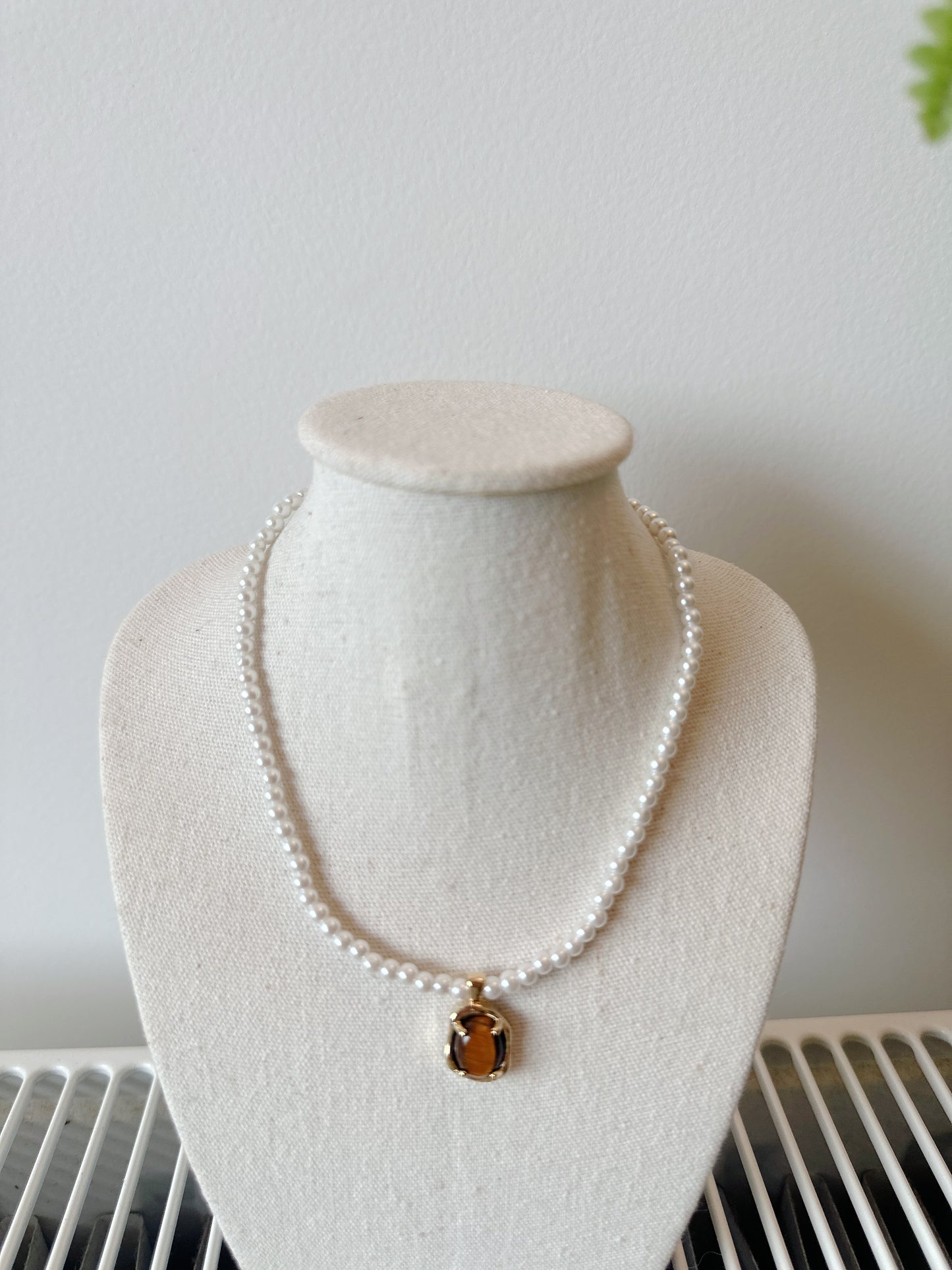 Soul Mate & Vintage style pearl brown stone necklace