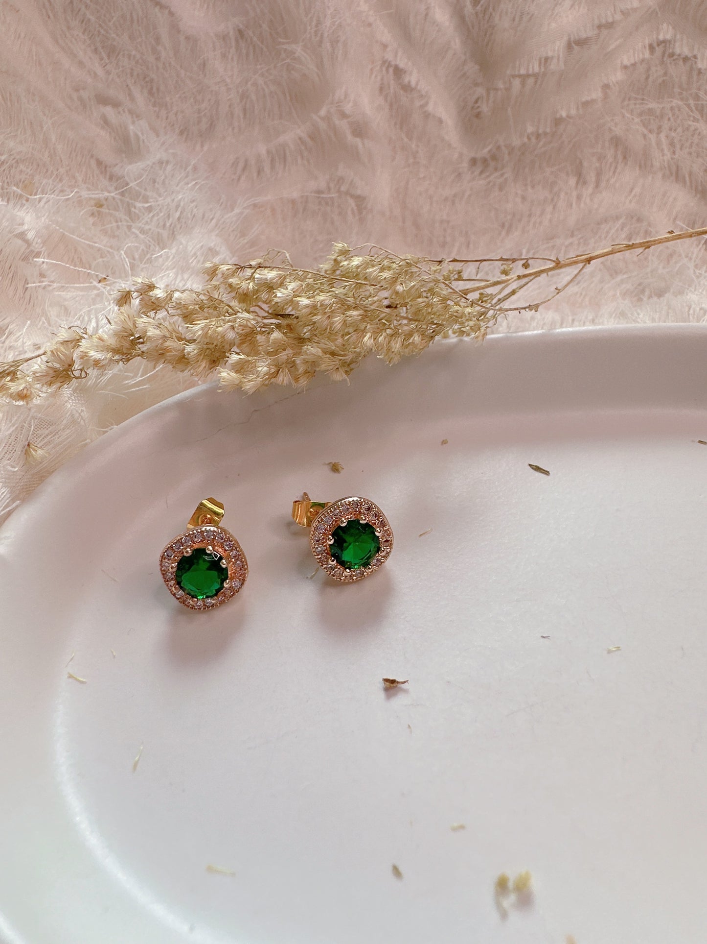 Green gems 925 silver post earrings