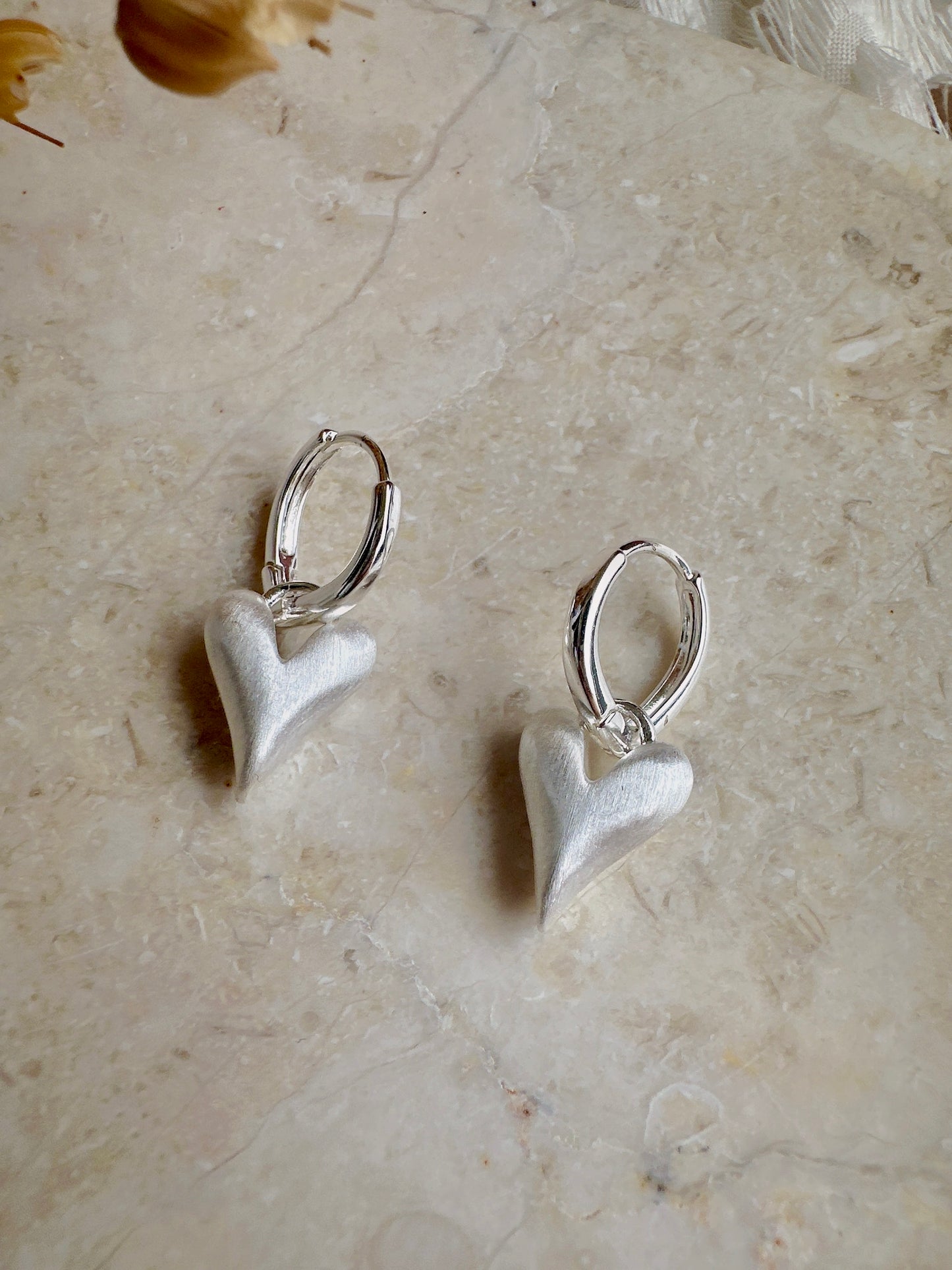 925 silver post heart drop earrings