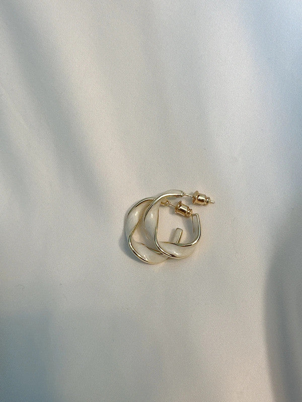 Soul Mate & 6 - White twisted hoop 925 silver post earring