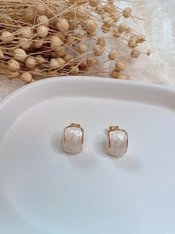 Soul Mate  & 925 Silver post cream earrings