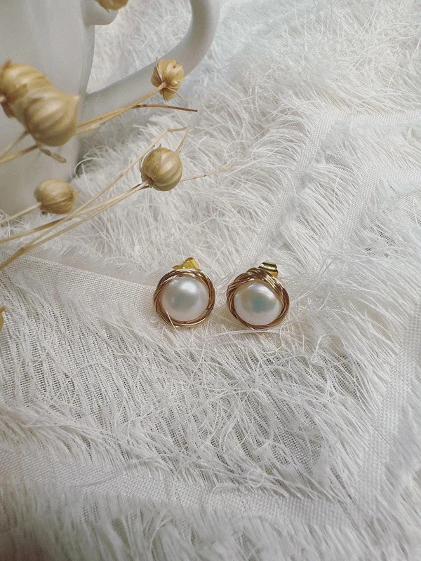 Soul Mate & 925 Silver post pearl mini earrings