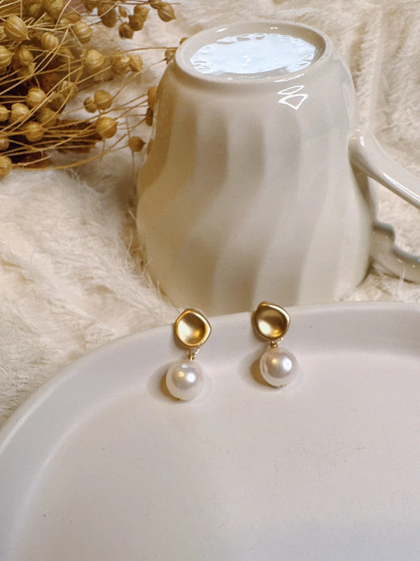 Soul Mate  & 925 Silver post natural pearl earrings