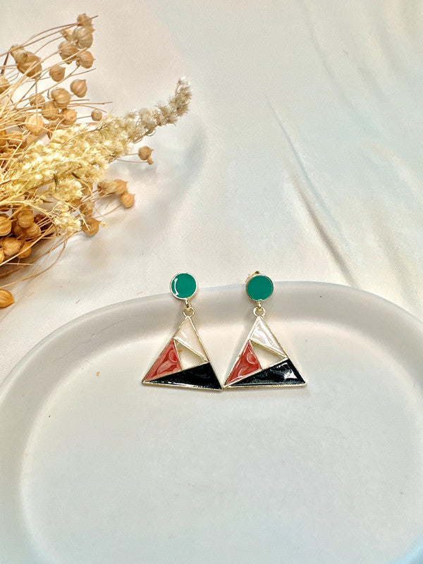 Soul mate & 925 silver post green glass earrings