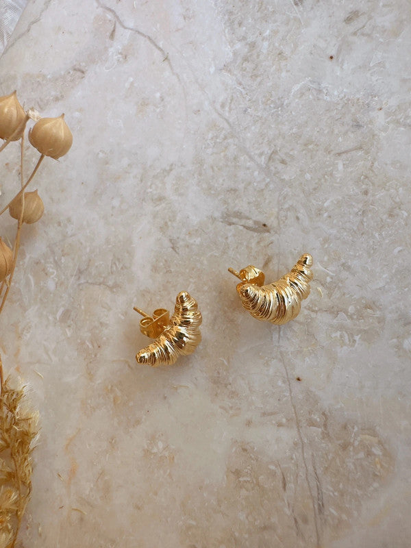 Soul Mate & 925 silver post crossant mini earrings