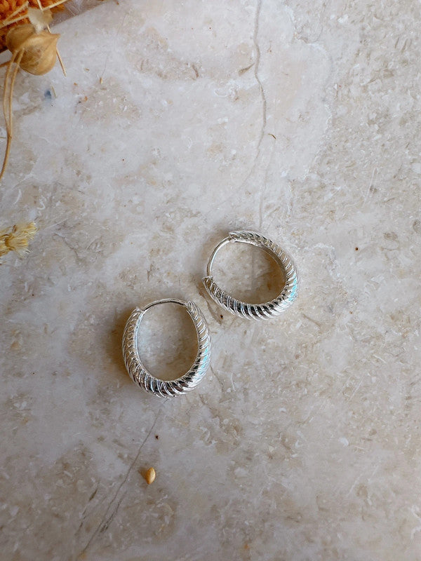 Soul Mate & 15mm 925 silver needles mini hoop earrings