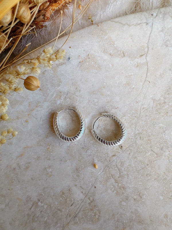 Soul Mate & 15mm 925 silver needles mini hoop earrings