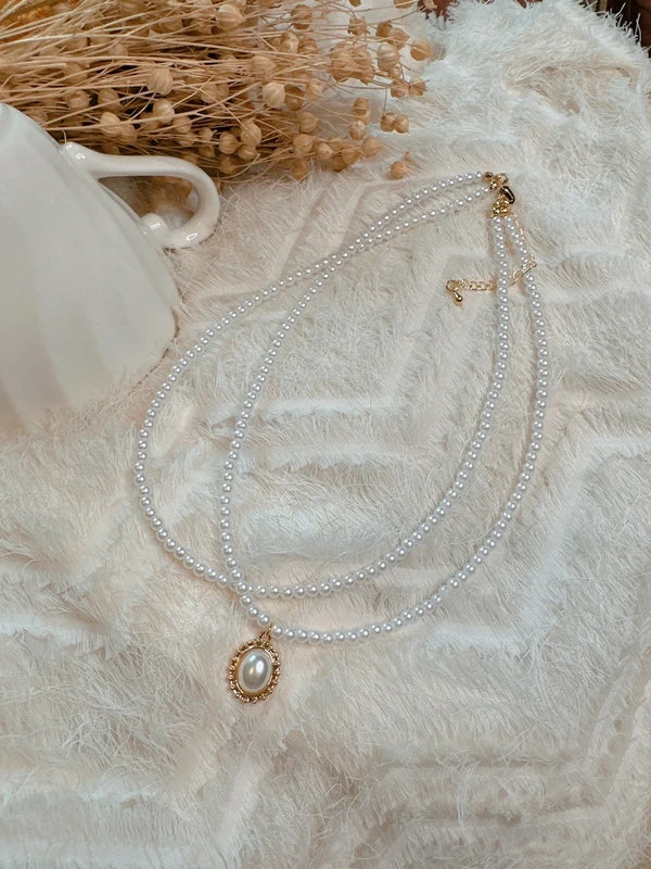 Soul Mate & Vintage style pearl necklace