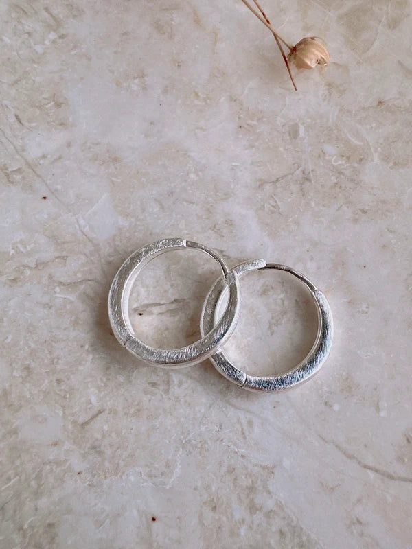 18mm 925 sterling silver minimalist hoop earrings
