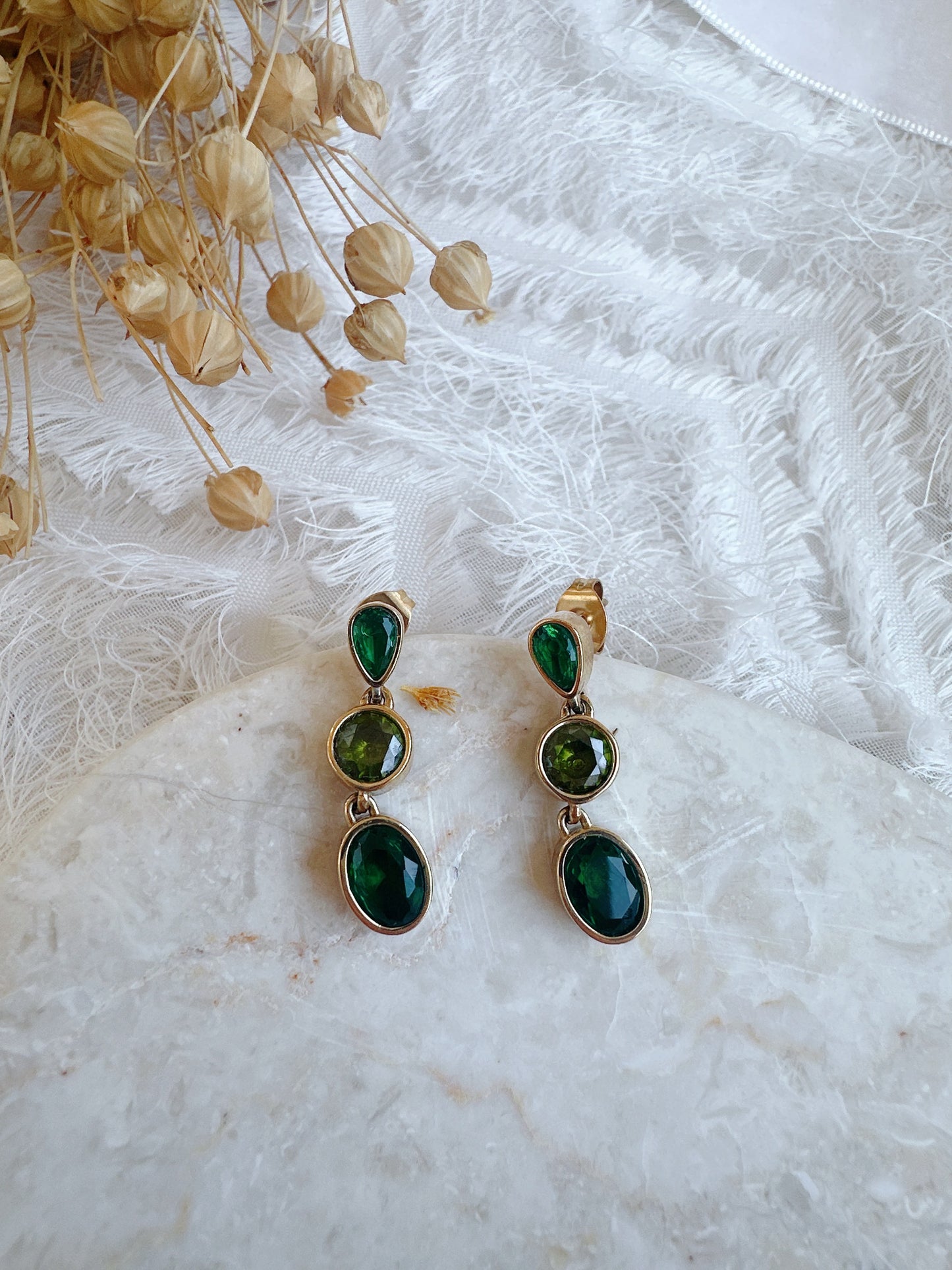 Stainless steel green earrings