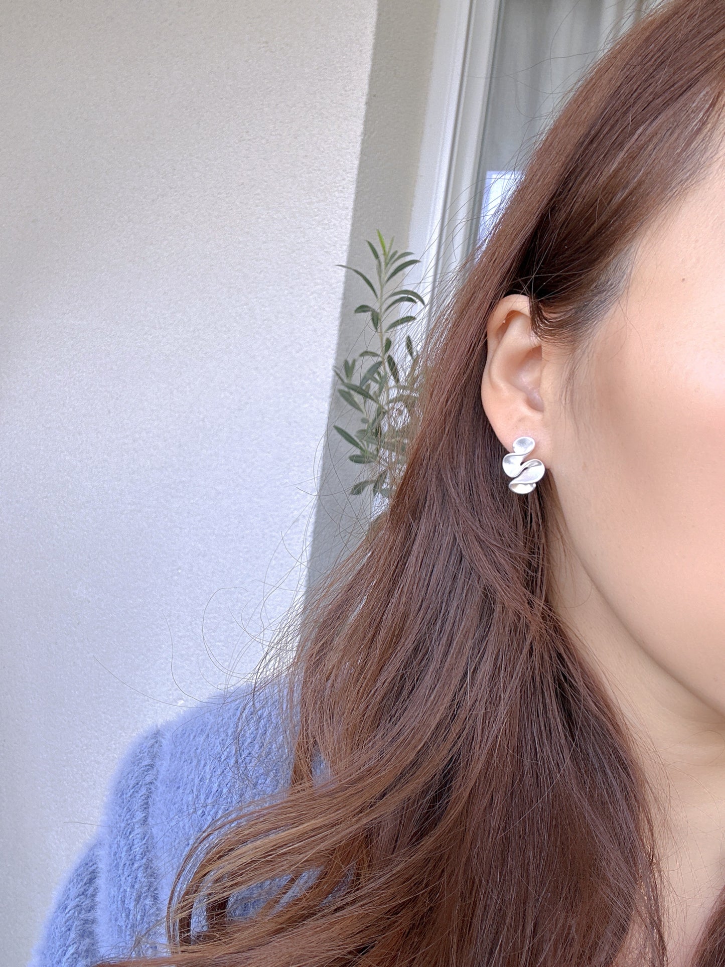 925 Silver post ruffle earrings