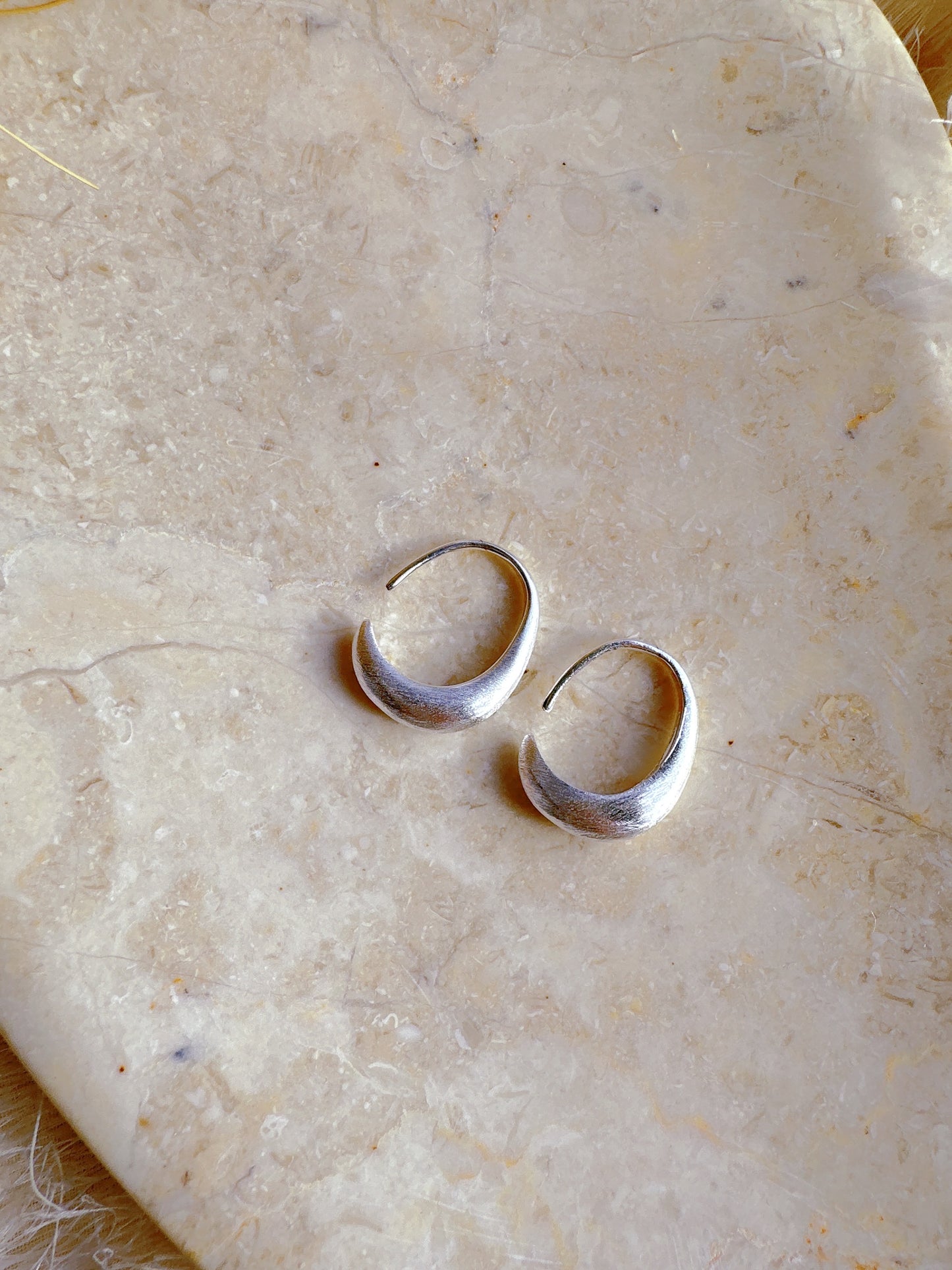 925 silver post silver color earrings