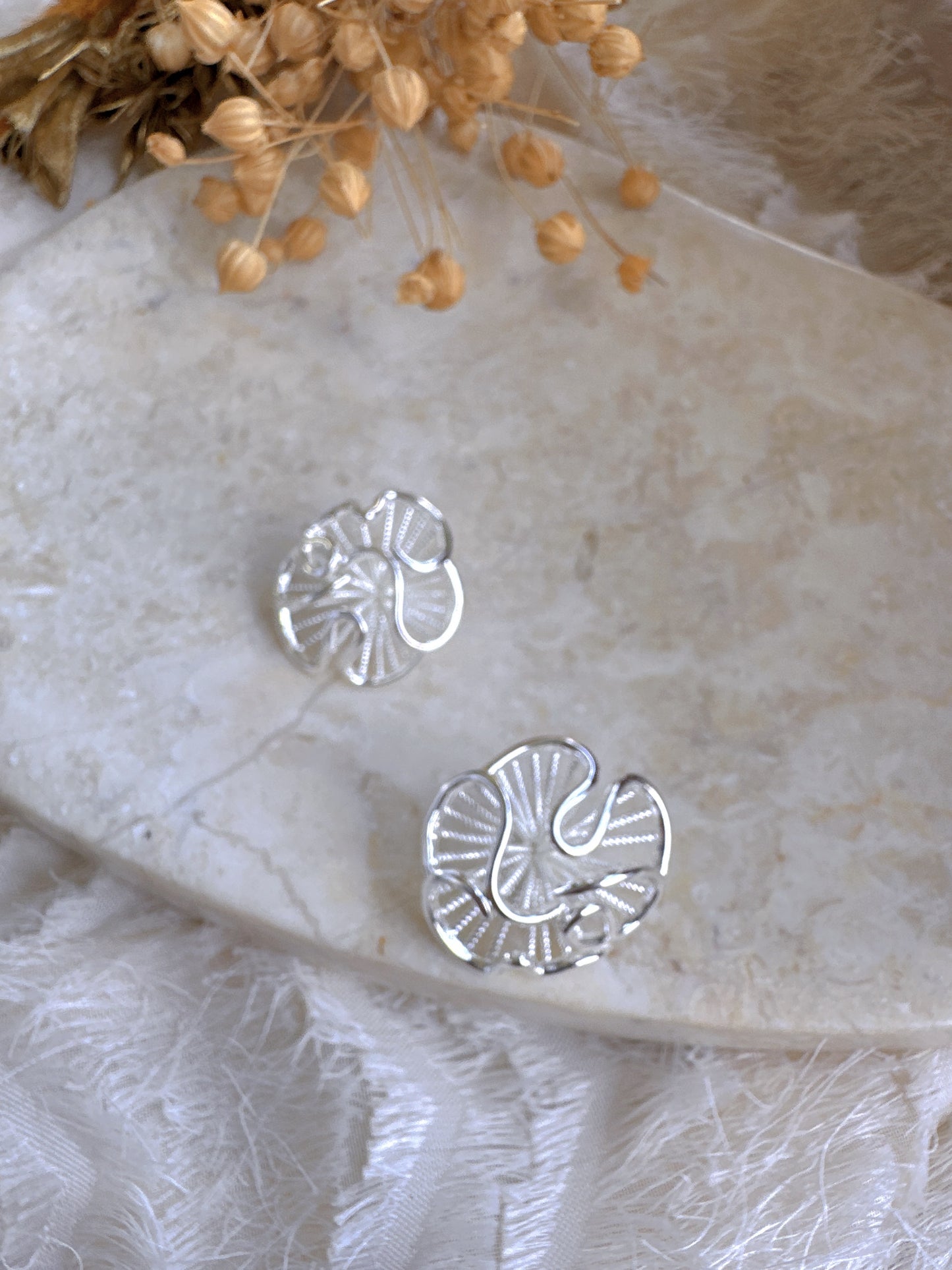 925 Silver post flower earrings