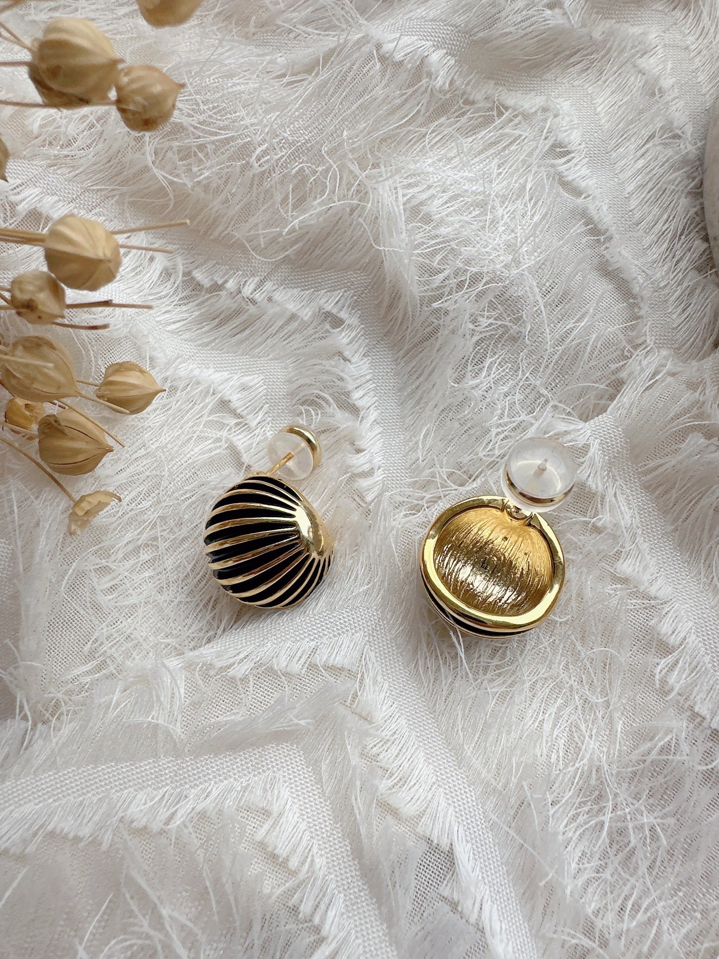 Soul Mate & 925 silver post earrings