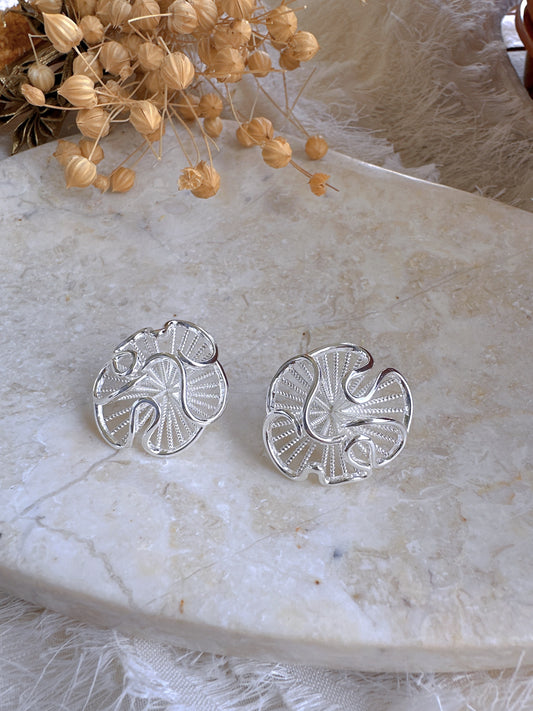 925 Silver post flower earrings