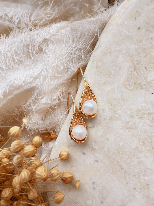 Soul Mate & 18k gold plated natural pearl