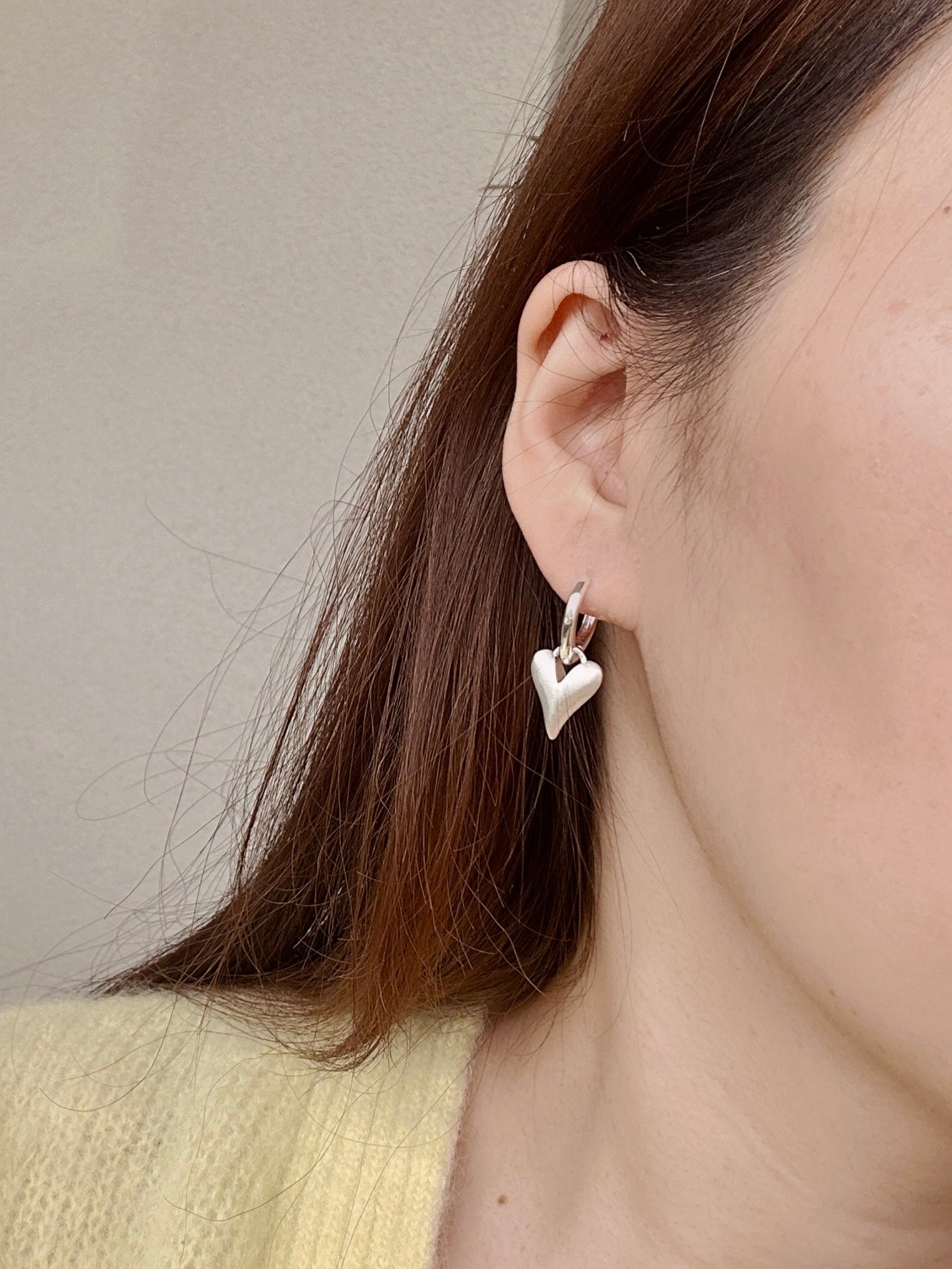 925 silver post heart drop earrings