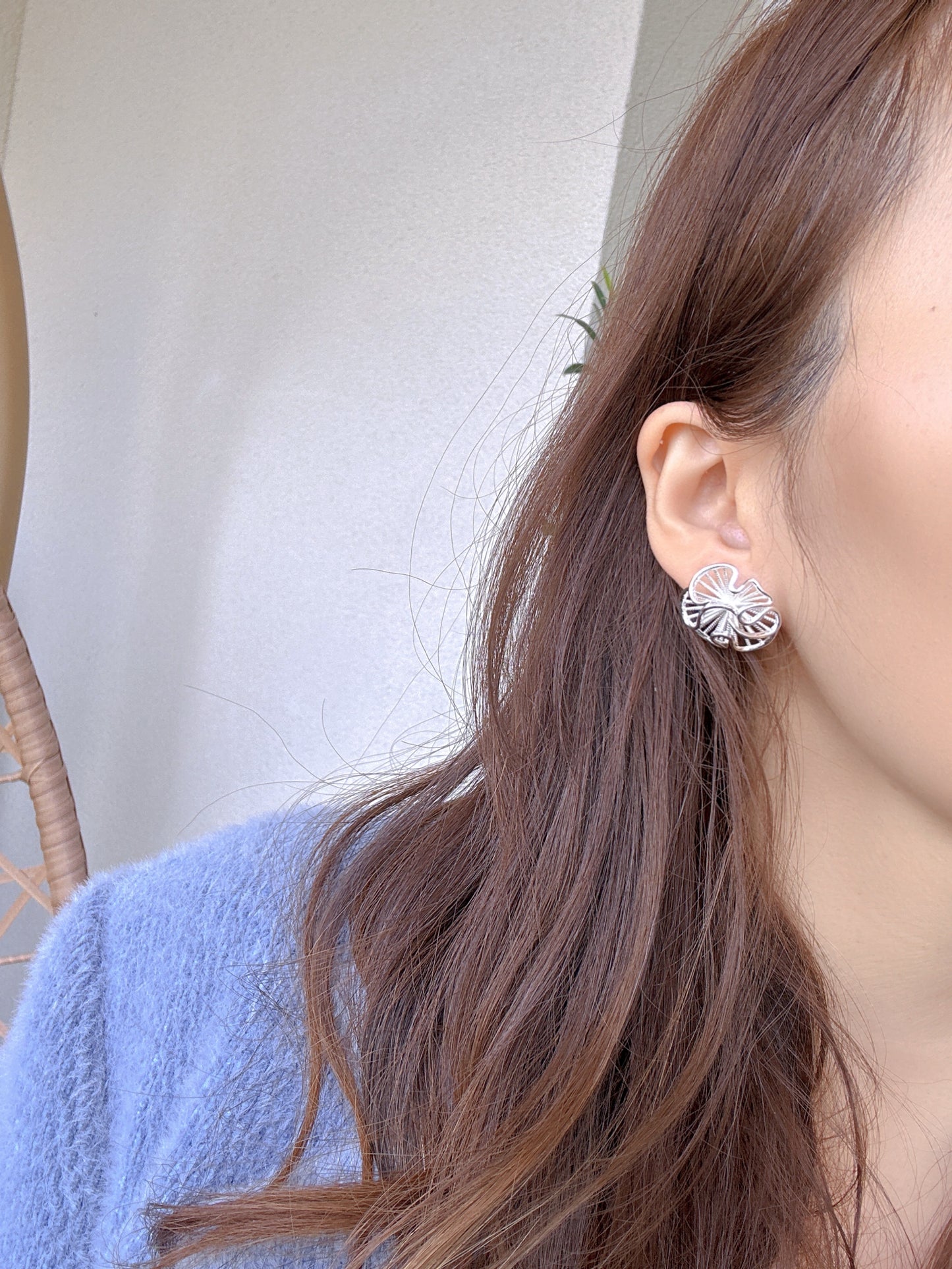 925 Silver post flower earrings