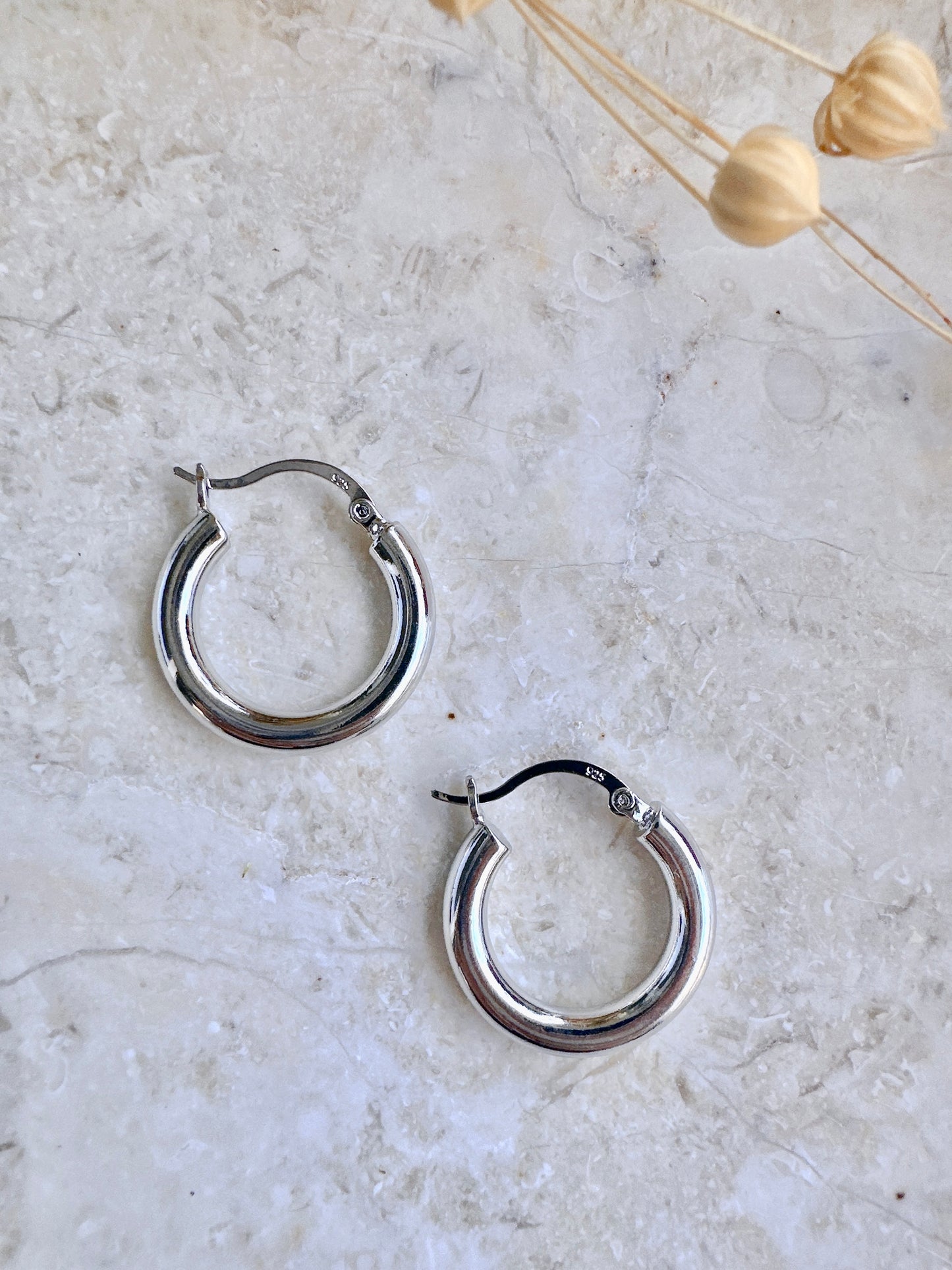 925 sterling Silver Classic hoop earrings