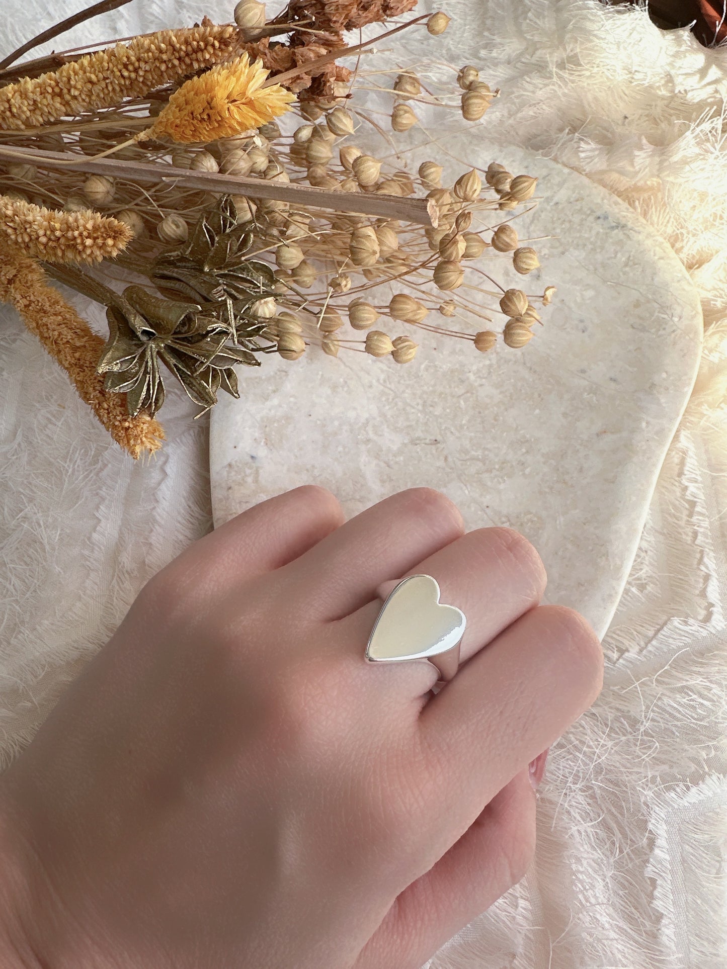 Soul Mate  & green 925 sterling silver heart shaped minimalist  adjustable ring