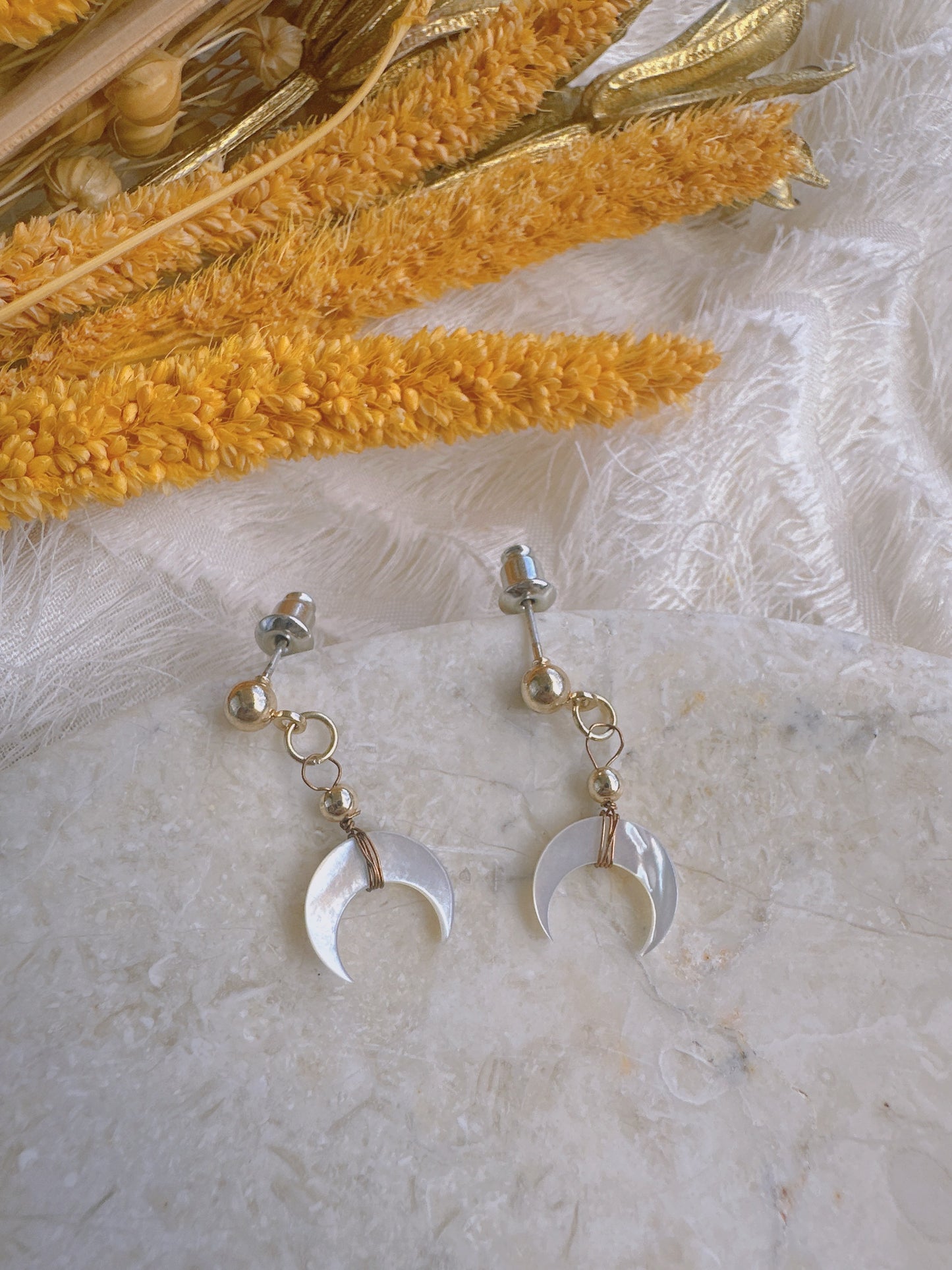 925 Silver post natural shell new moon earrings