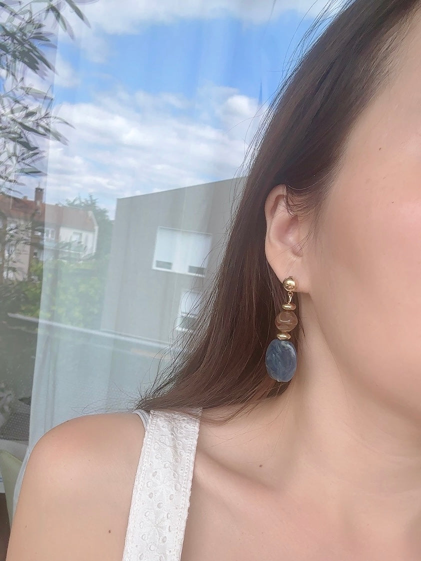 Vintage style brown/ blue  925 silver posts earrings