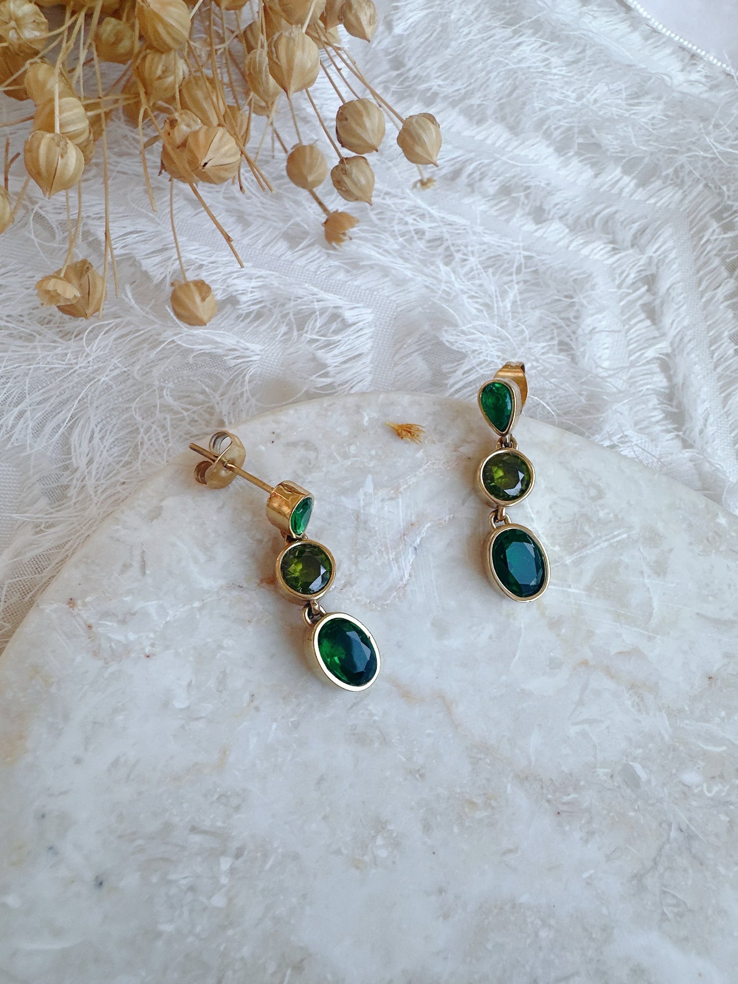Stainless steel green earrings