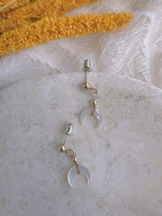 925 Silver post natural shell new moon earrings
