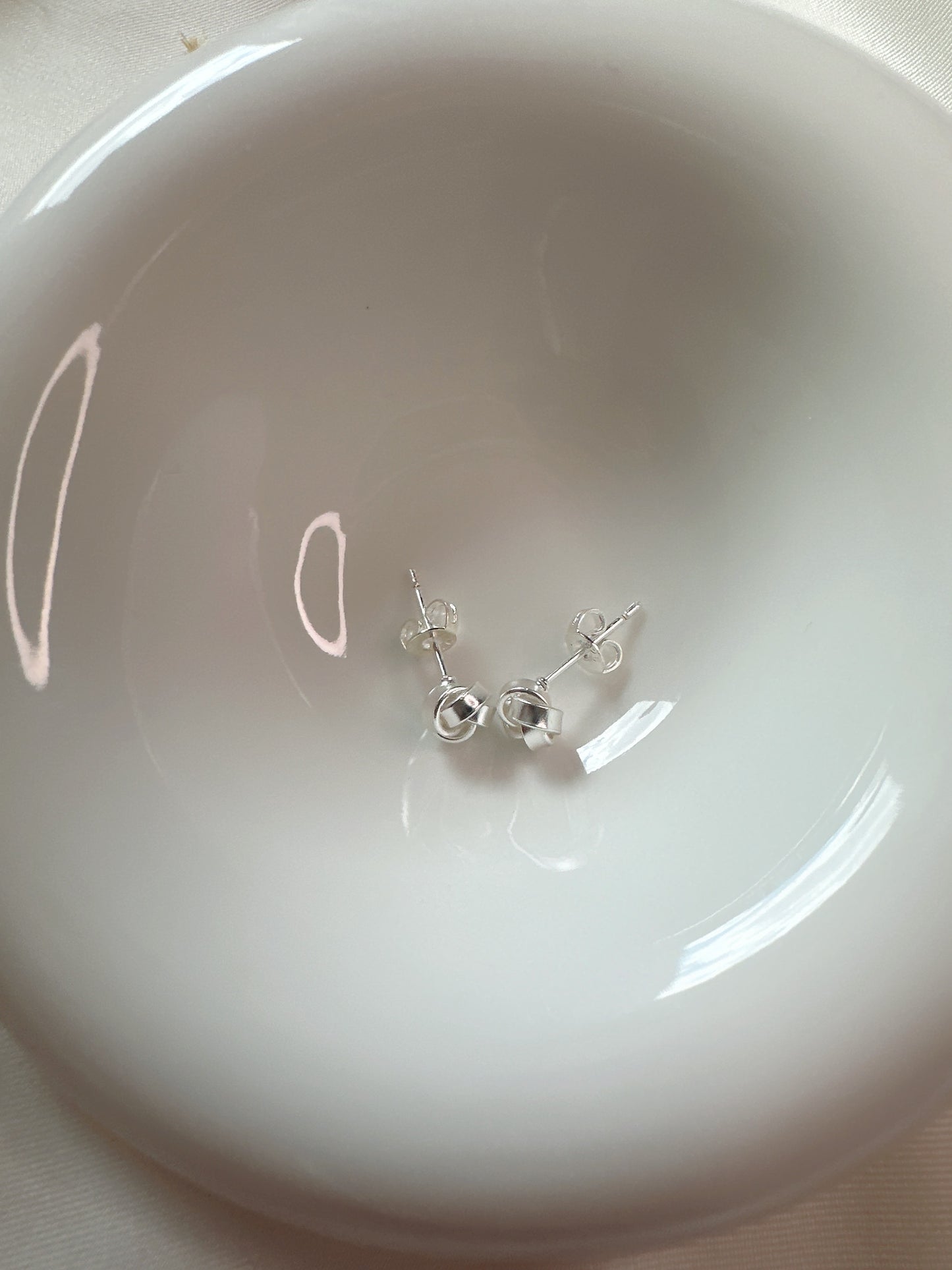 Soul mate & 6 mm 925 sterling silver mini earrings