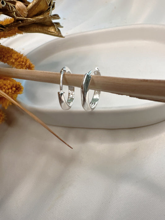 999 sterling silver mini hoop earring