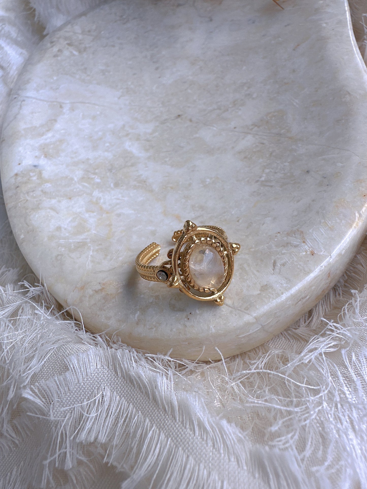 Natural white stone stainless steel adjustable ring