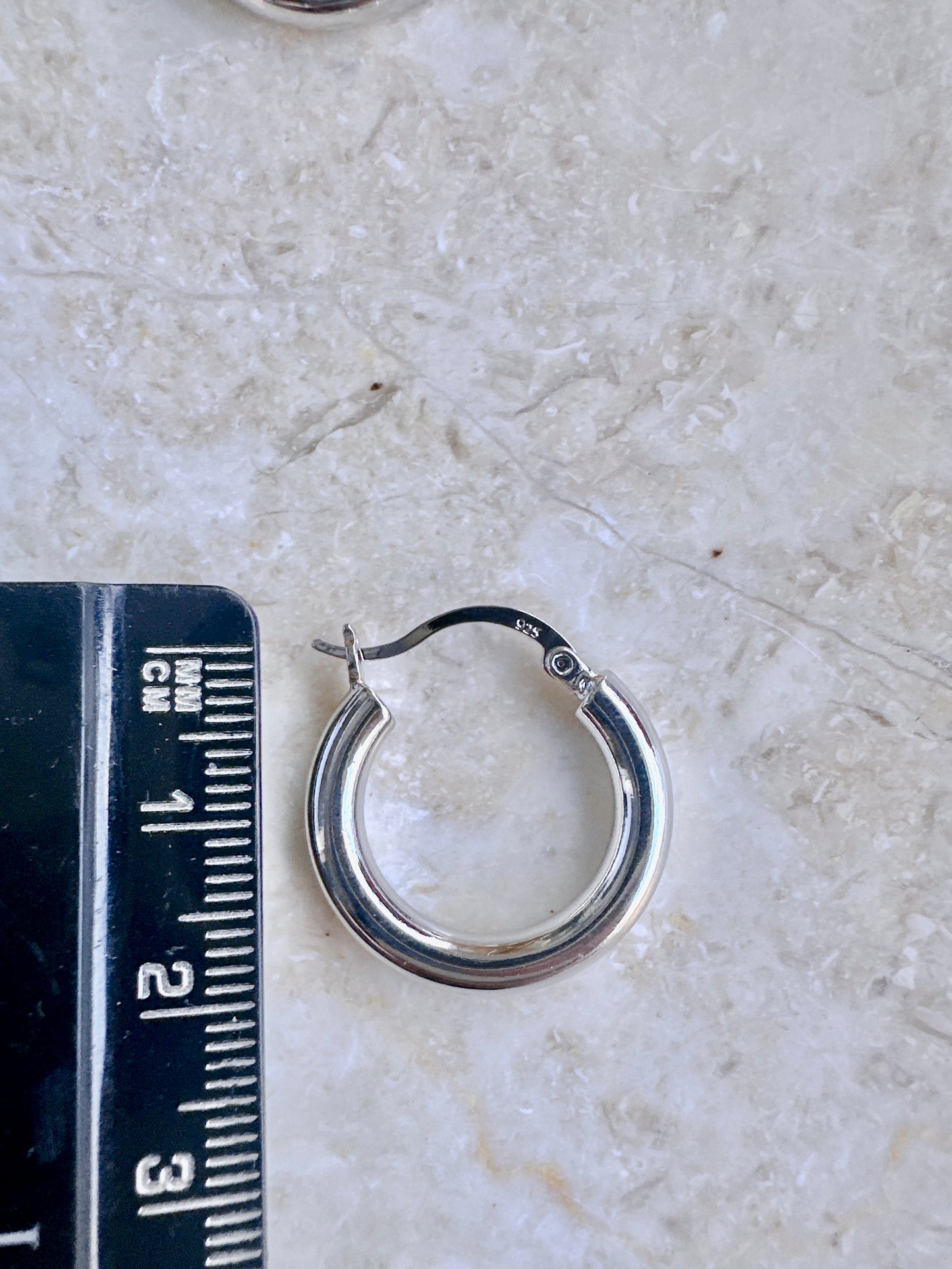 925 sterling Silver Classic hoop earrings