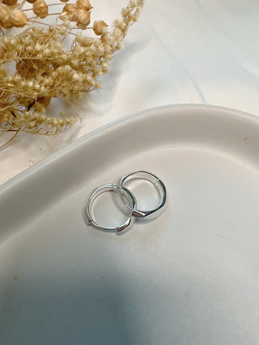 Soul Mate & 925 Sterling Silver Unisex Mini Hoop Earrings