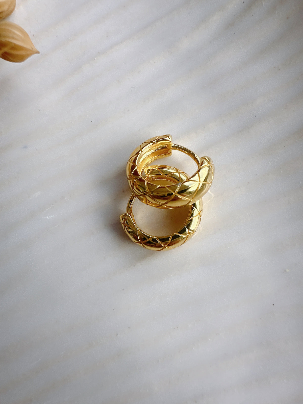 13mm 925 Sterling Silver Gold Plated Texured Hoop earrings