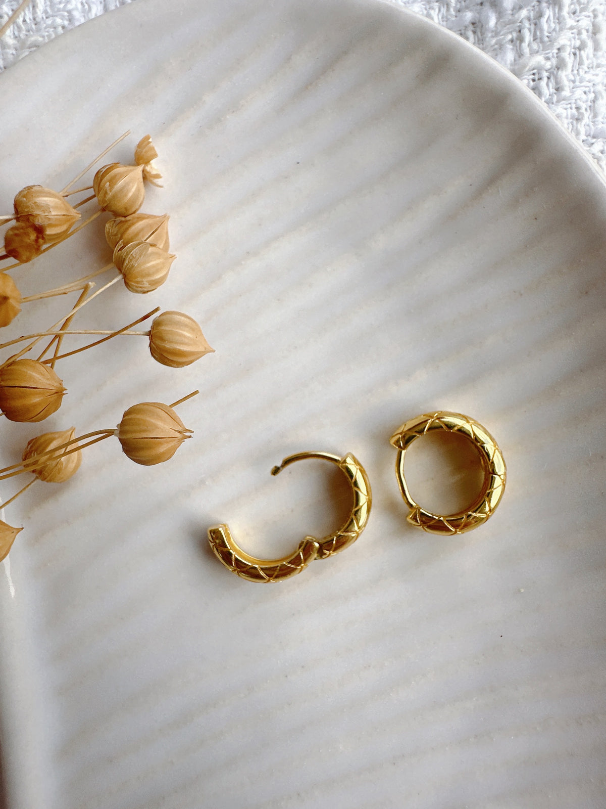 13mm 925 Sterling Silver Gold Plated Texured Hoop earrings