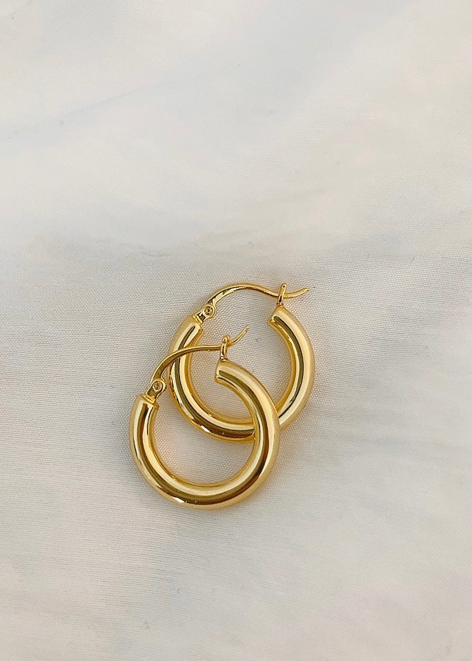 Soul Mate & O - Classic Mini Hoop & 925 Silver Earrings